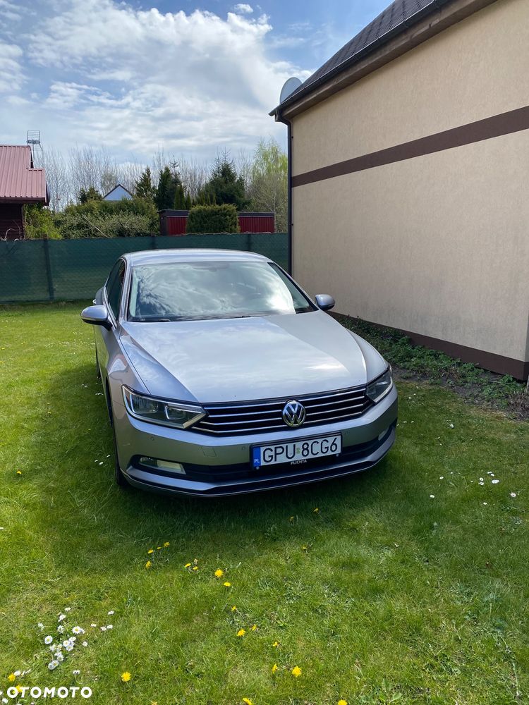 Volkswagen Passat 1.6 TDI BMT Trendline - 2