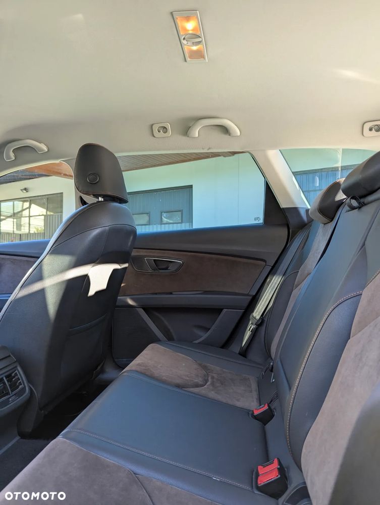 Seat Leon 2.0 TDI X-Perience S&S 4Drive - 17