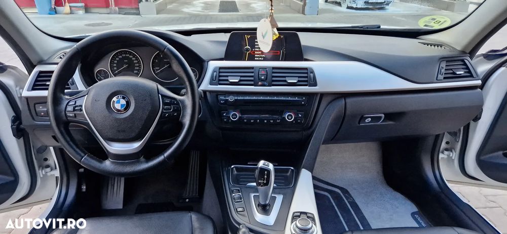 BMW Seria 3 320d DPF Aut. Edition Exclusive - 13
