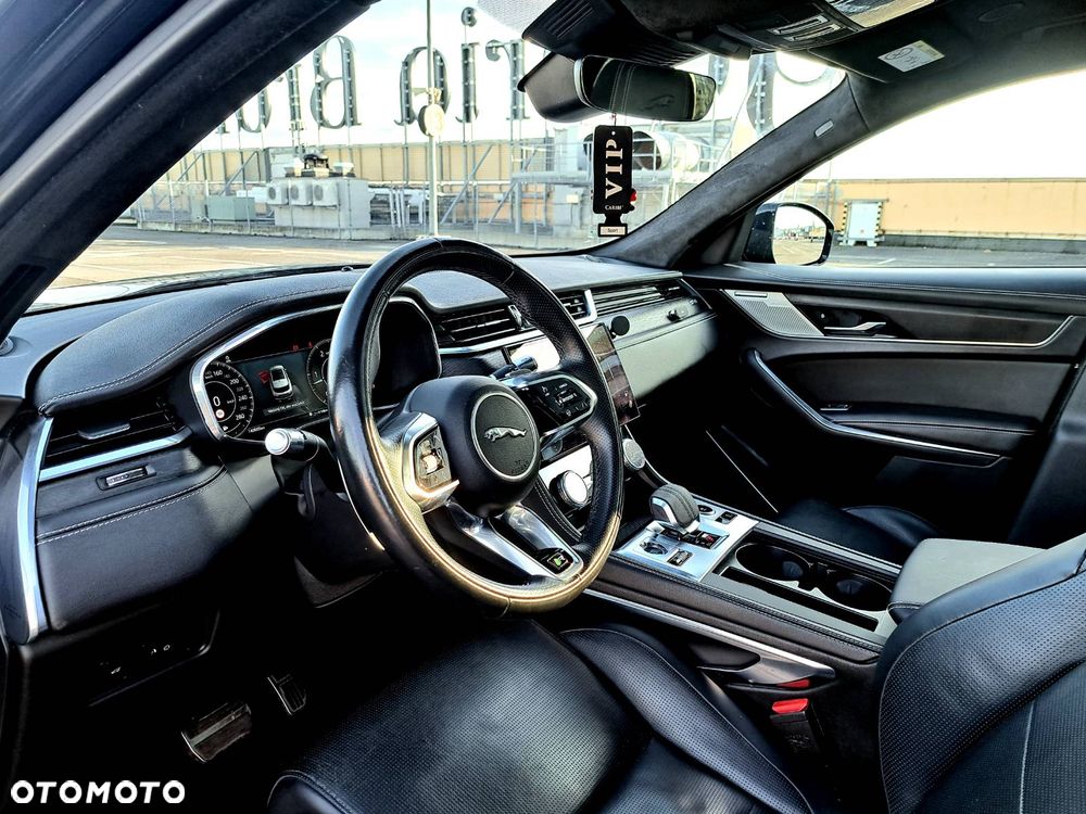 Jaguar F-Pace 3.0 TDV6 AWD 300 Sport - 30