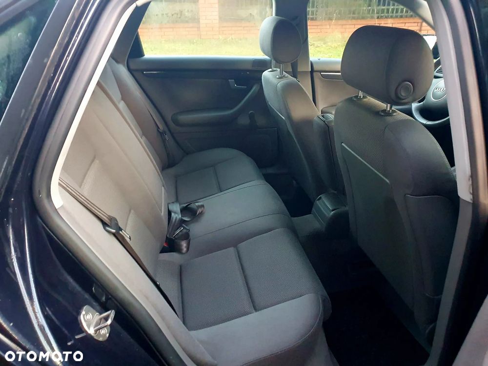 Audi A4 Limousine 2 - 7