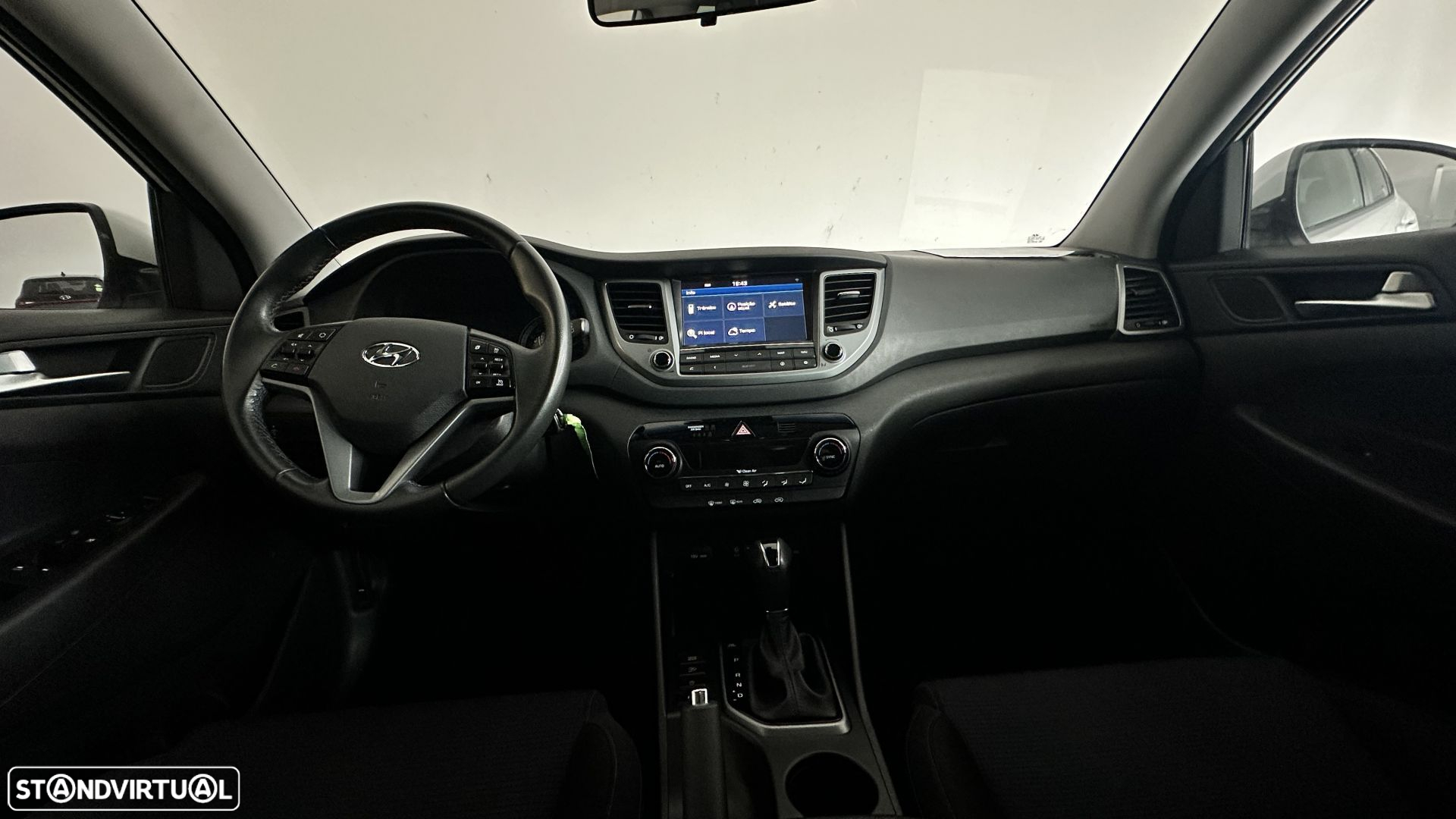 Hyundai Tucson 1.7 CRDi Executive DCT - 9