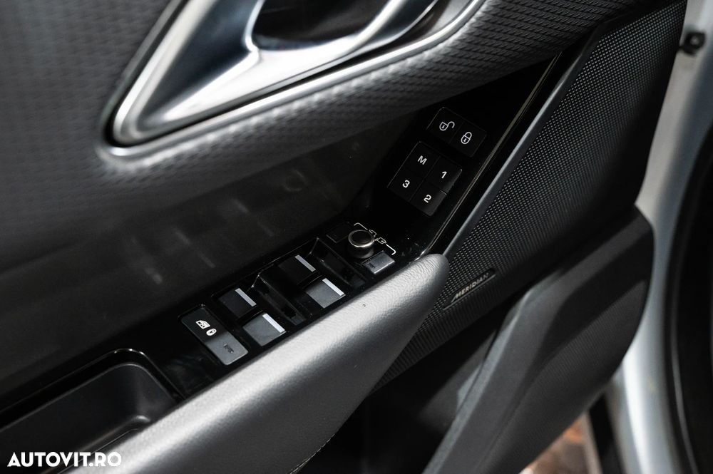 Land Rover Range Rover Velar 2.0 HSE - 23