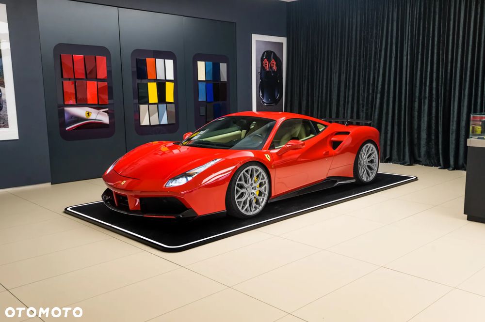 Ferrari 488 - 2