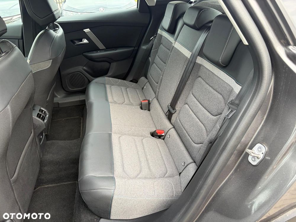 Citroën C4 BlueHDi 130 Stop&Start EAT8 MAX - 17