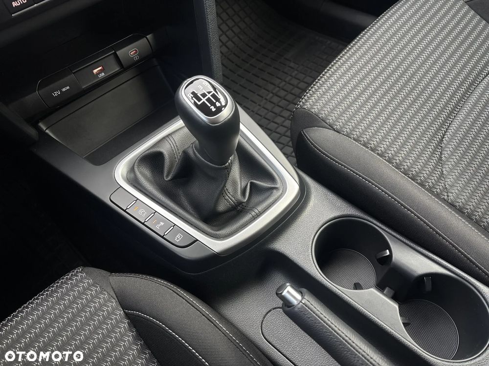 Kia Ceed 1.5 T-GDI M - 15