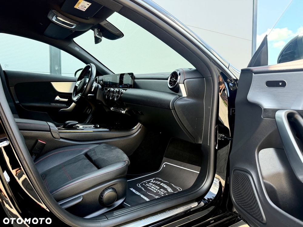 Mercedes-Benz CLA 220 d AMG Line 8G-DCT - 30