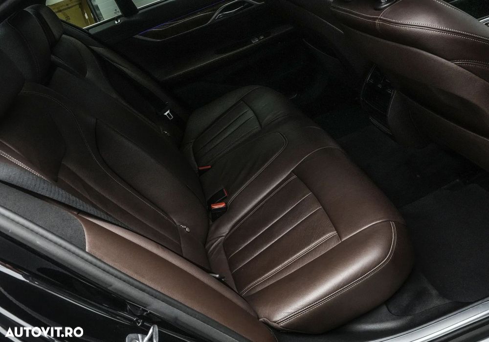 BMW Seria 7 730d - 18