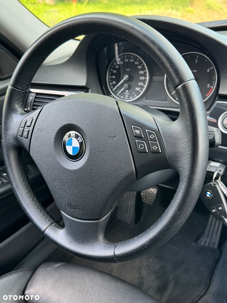 BMW Seria 3 320d Blue Performance Sport Line - 18