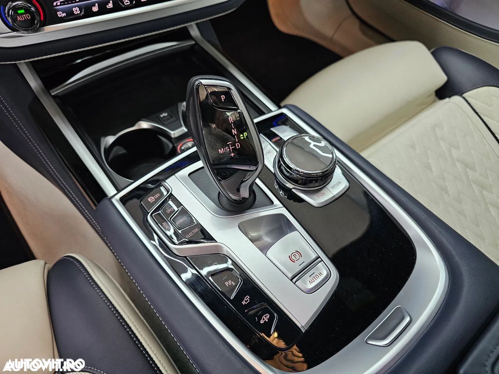BMW Seria 7 745Le - 13