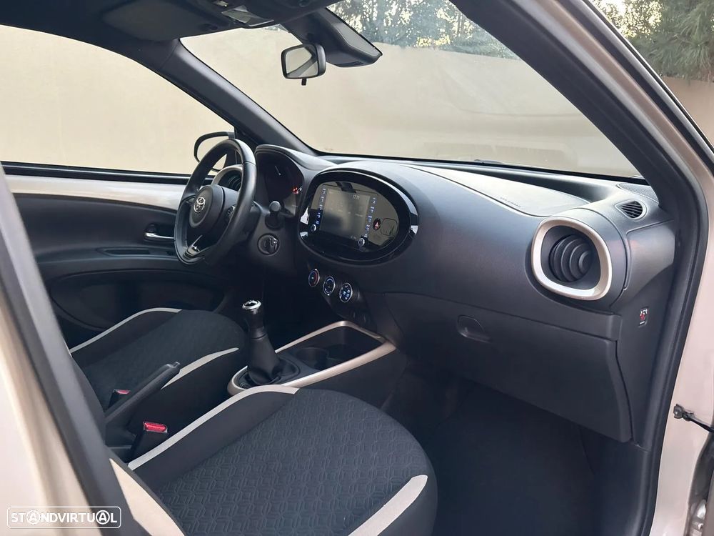 Toyota Aygo X 1.0 Pulse - 12