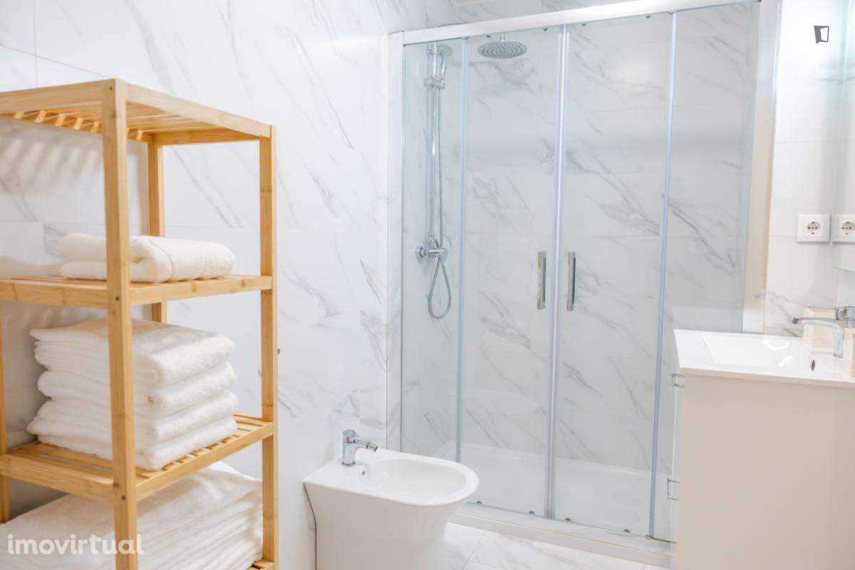 Apartamento com 2 quartos - localizado em Ramalde Porto - Grande imagem: 3/29