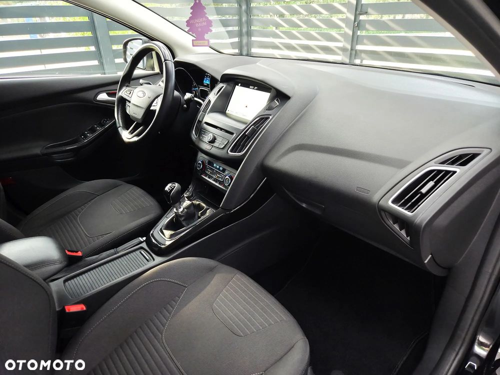 Ford Focus - 17