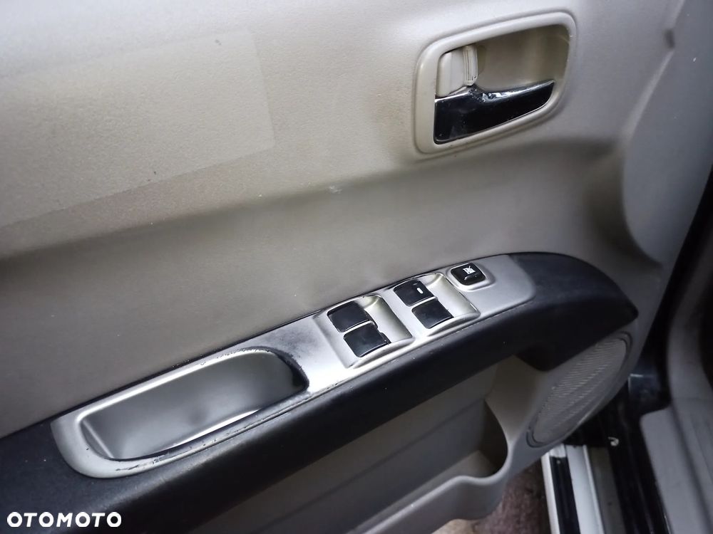 Mitsubishi L200 2.5 DID Instyle - 12