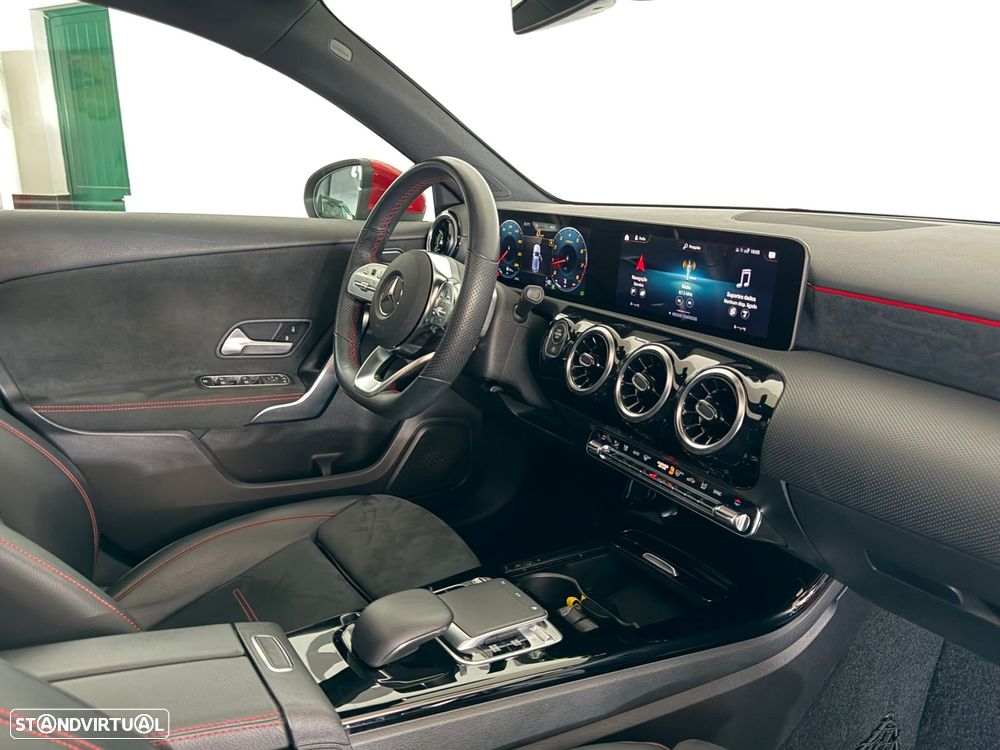 Mercedes-Benz A 180 7G-DCT AMG Line Advanced Plus - 28