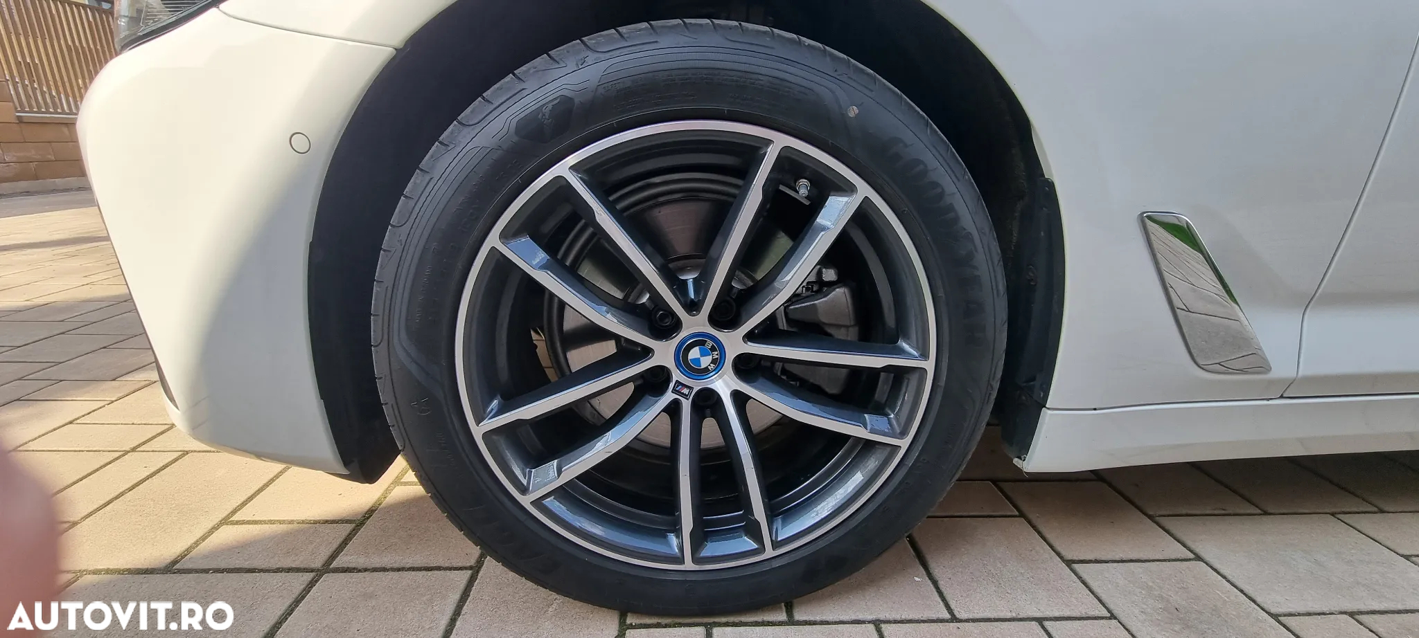 BMW Seria 5 520d xDrive AT MHEV - 16