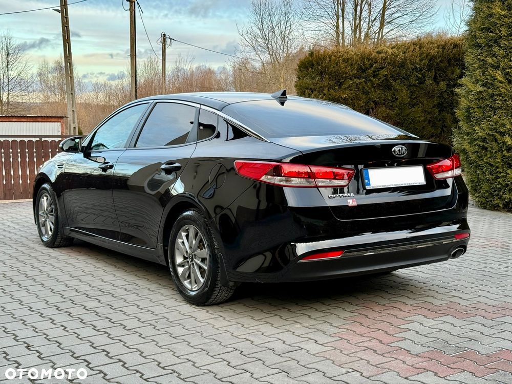 Kia Optima 2.0 M - 5