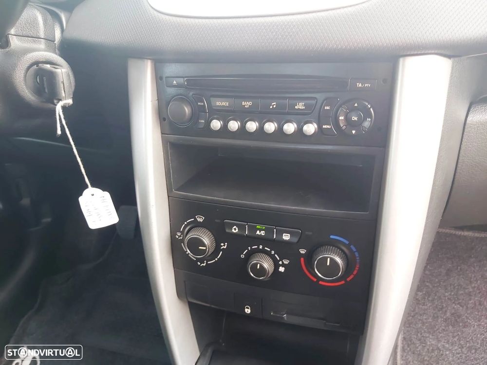 Peugeot 207 1.4 HDi Sport - 35