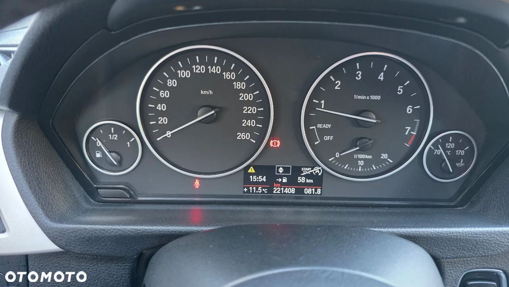 BMW Seria 3 320i Modern Line - 24