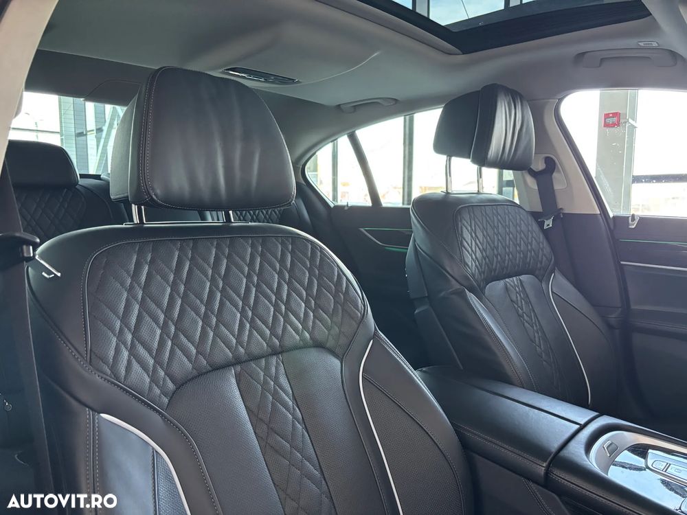BMW Seria 7 730d xDrive - 12
