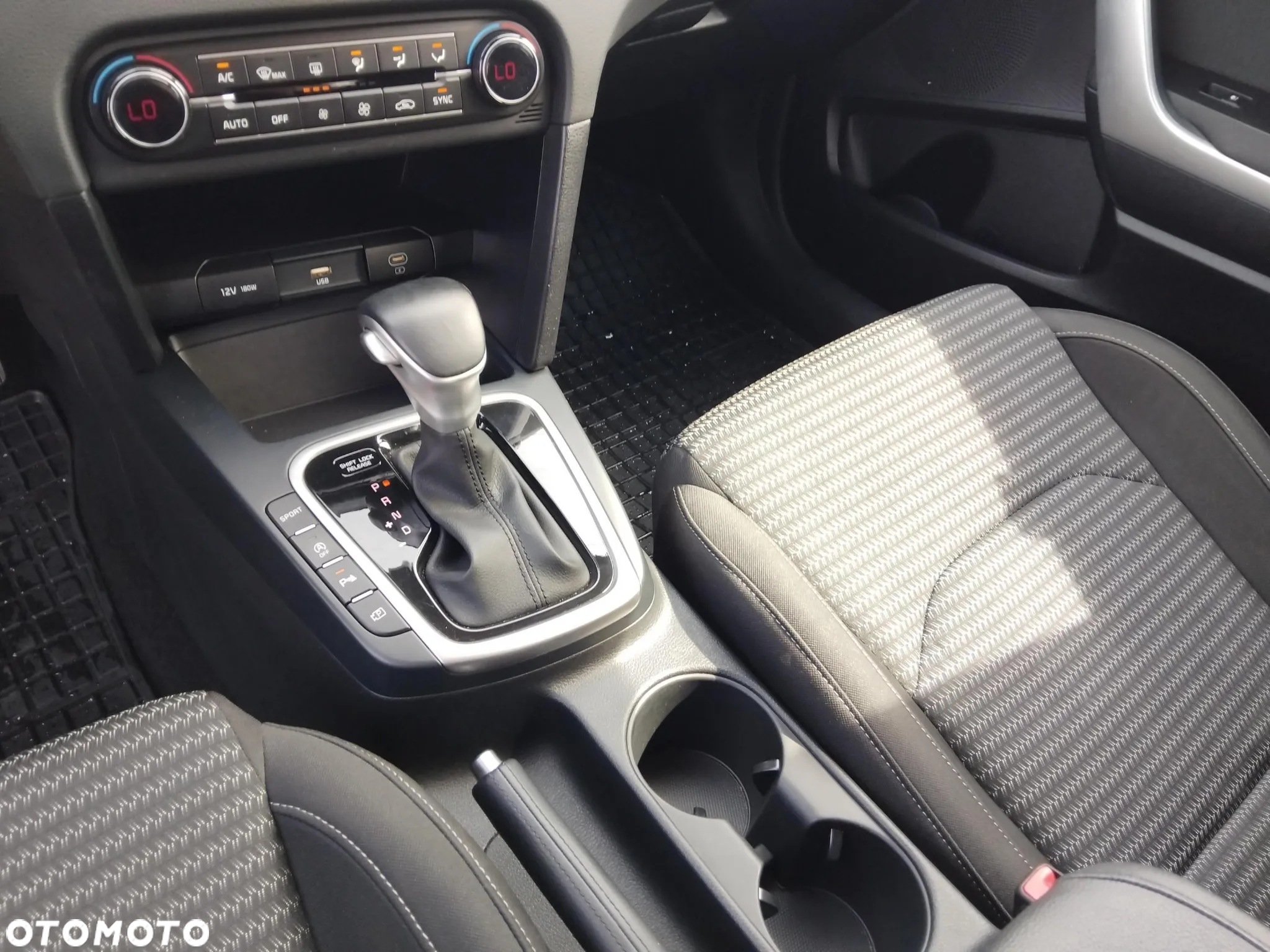 Kia XCeed 1.5 T-GDI M DCT - 20