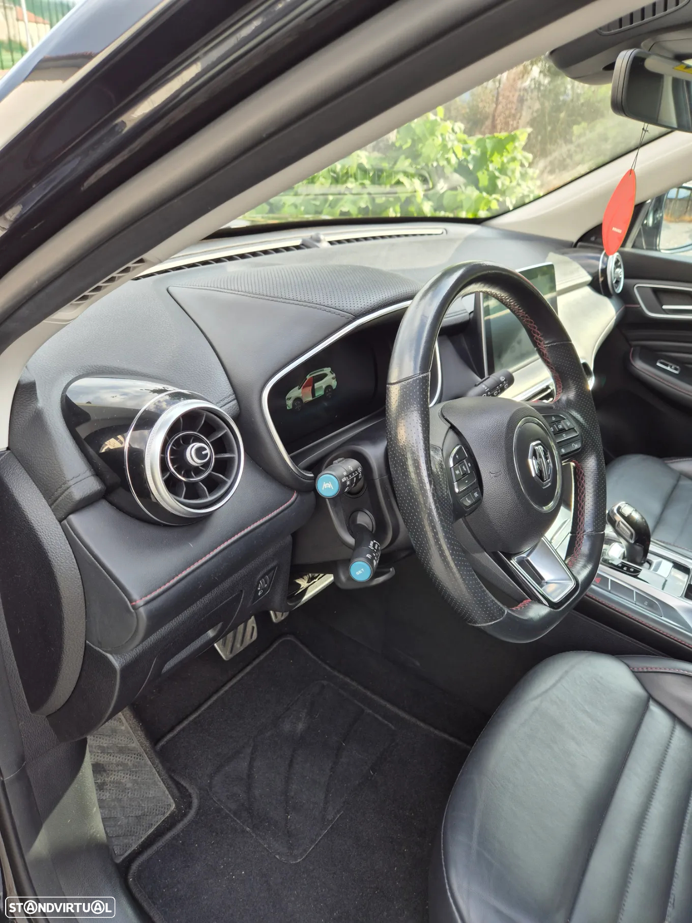 MG EHS 1.5 T-GDI Plug-in Hybrid Luxury - 22