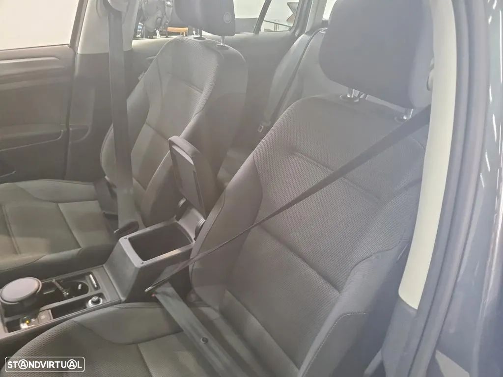 VW Golf Variant 1.6 TDi Confortline - 10