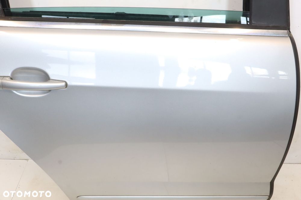 DRZWI PRAWY TYŁ PEUGEOT 5008 I EZRC MINIVAN - 4