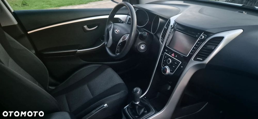 Hyundai i30 - 24