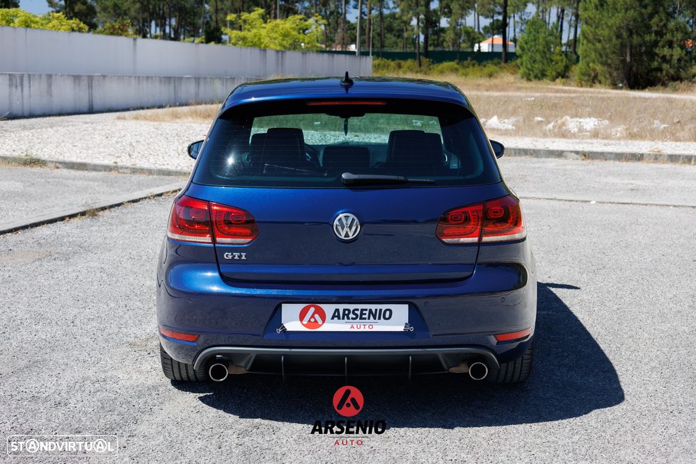 VW Golf 2.0 GTI DSG - 12