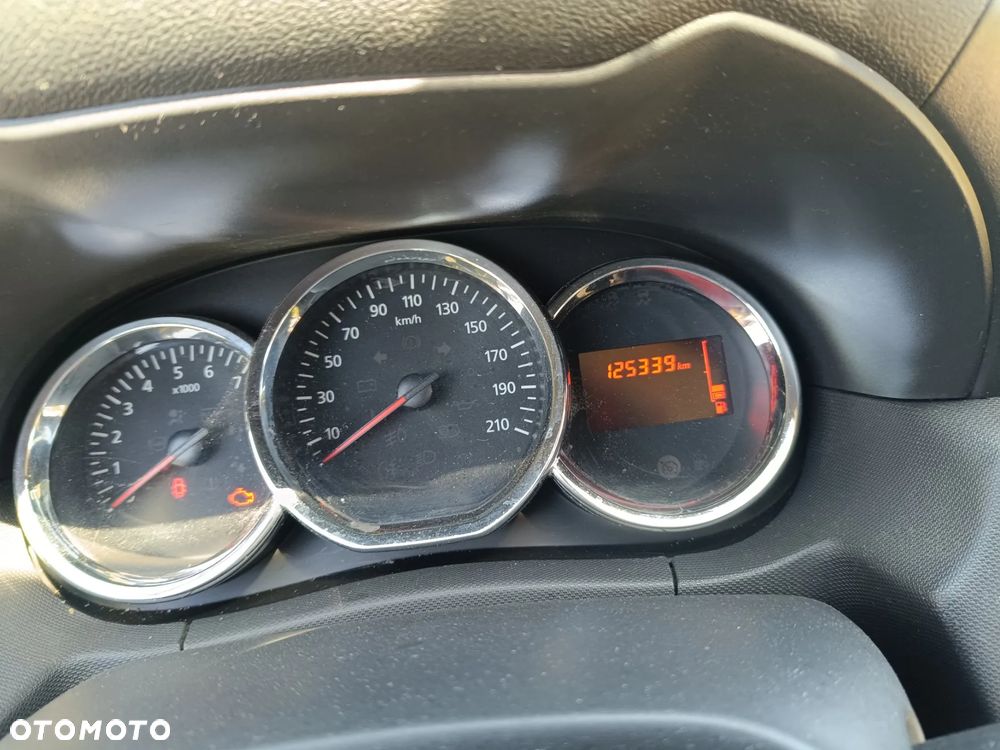 Dacia Duster 1.6 SCe S&S - 9