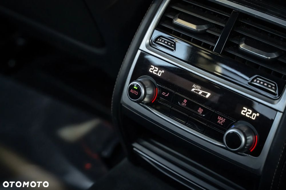 BMW Seria 7 740d xDrive sport - 32