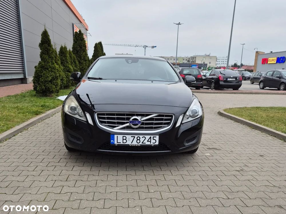 Volvo V60 D5 Momentum - 10