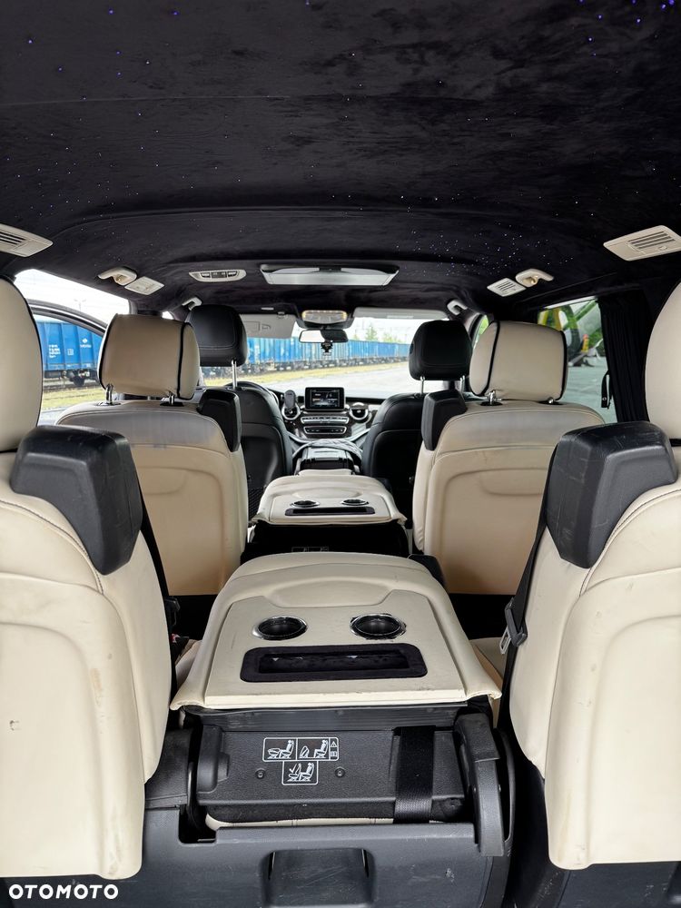 Mercedes-Benz Klasa V 220 CDI Avantgarde 7G-Tronic (d³ugi) - 19