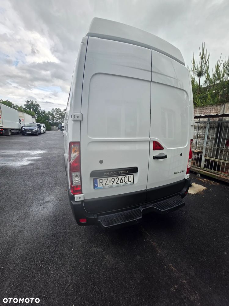Renault Master - 11