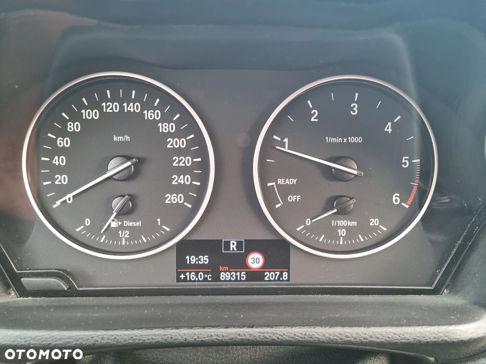 BMW X1 sDrive18d Business Edition - 14