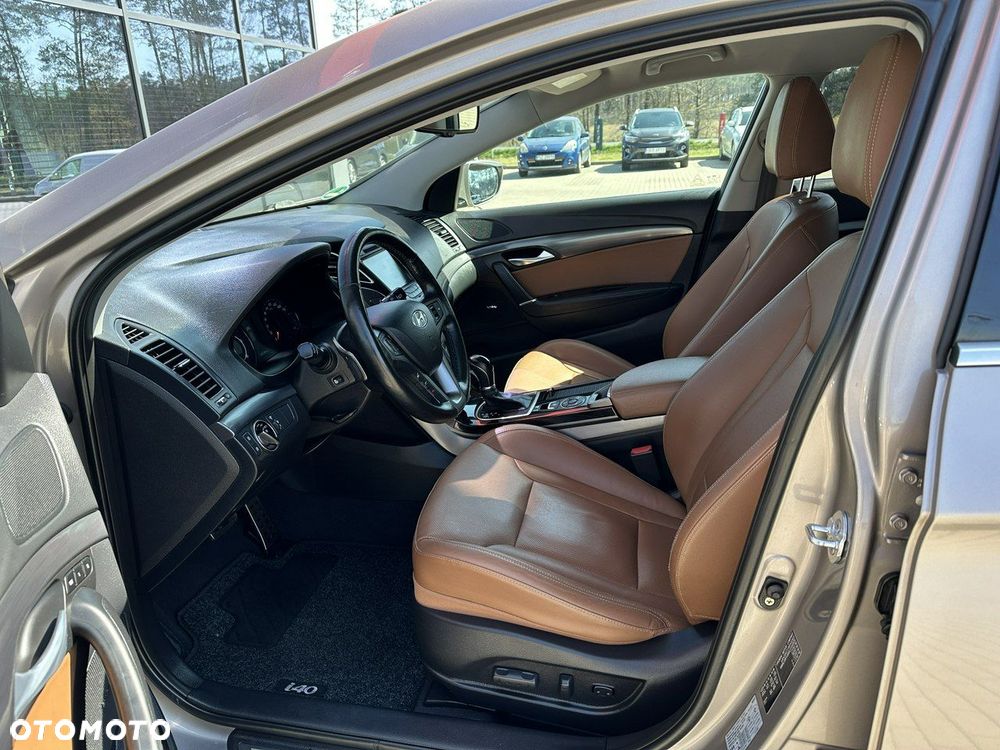 Hyundai i40 Kombi 1.7 CRDi DCT Premium - 13