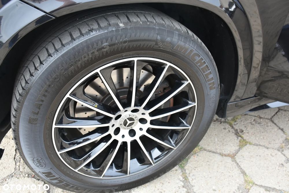 Mercedes-Benz GLE 350 d 4Matic 9G-TRONIC AMG Line - 32