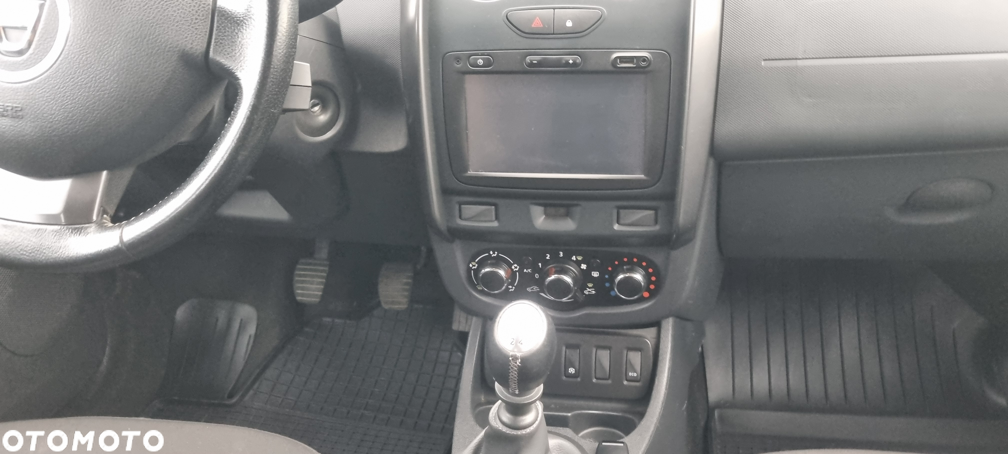 Dacia Duster 1.5 dCi Laureate - 26
