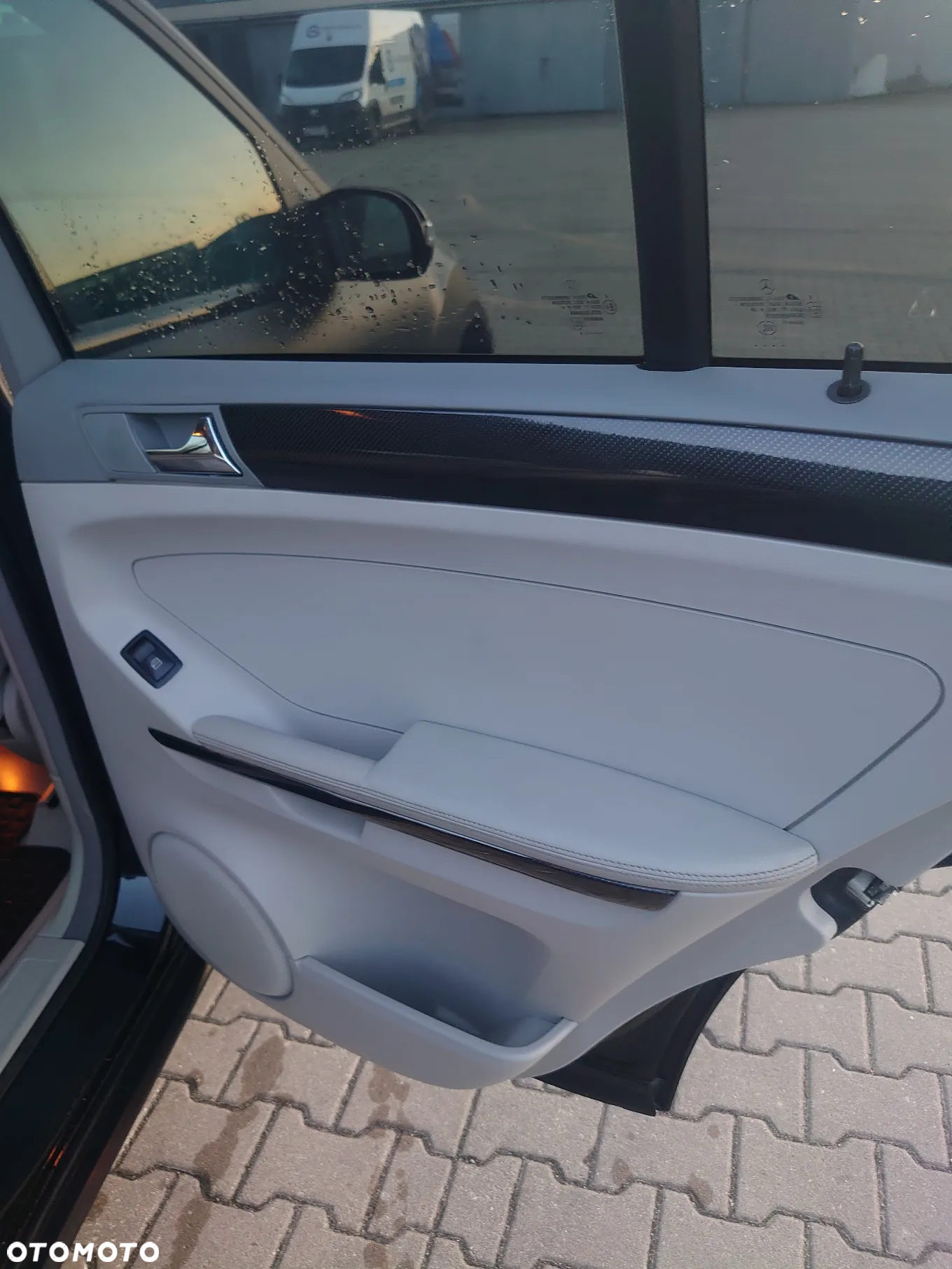 Mercedes-Benz ML 320 CDI 4-Matic - 12