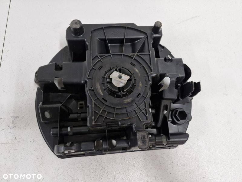 PEUGEOT 2008 I 1 WKŁAD KOŁA ZAPASOWEGO LEWAREK UCHO KLUCZ 9817224380 - 5