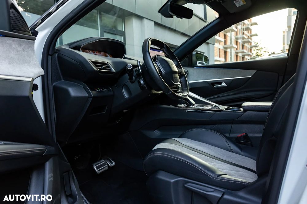 Peugeot 3008 PHEV EAT8 4X4 GT Pack - 28