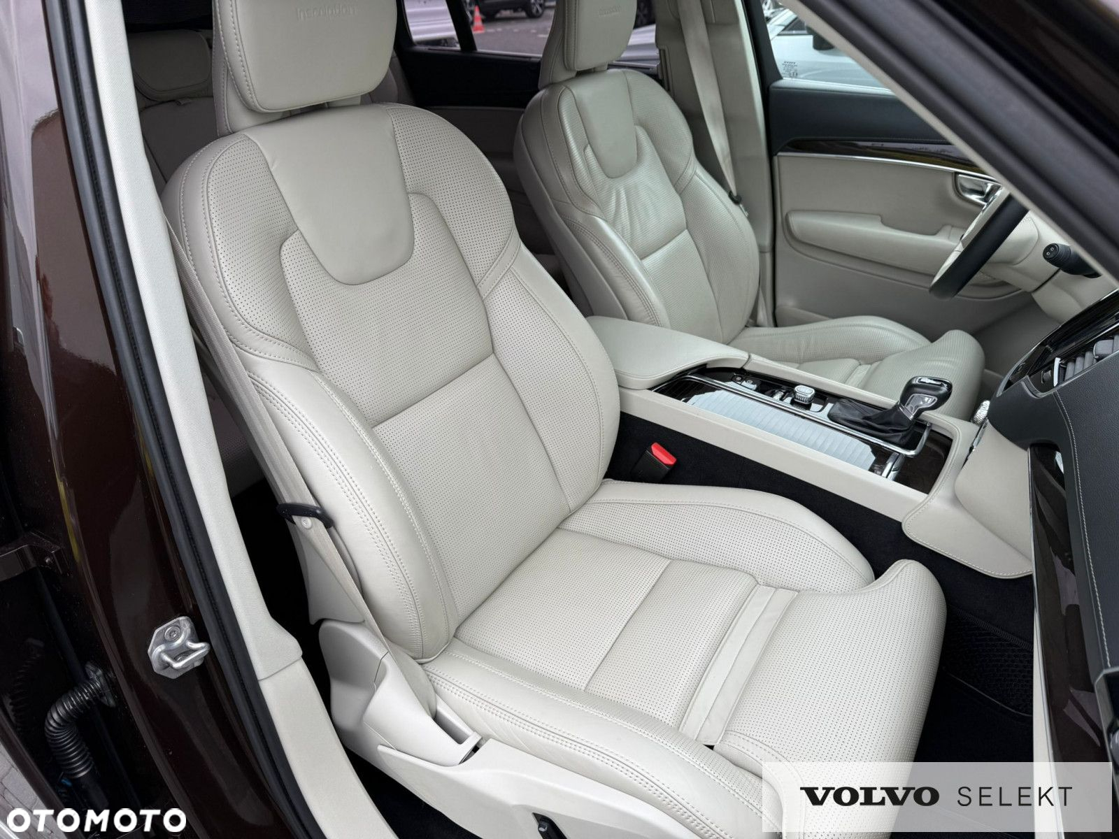 Volvo XC 90 - 16