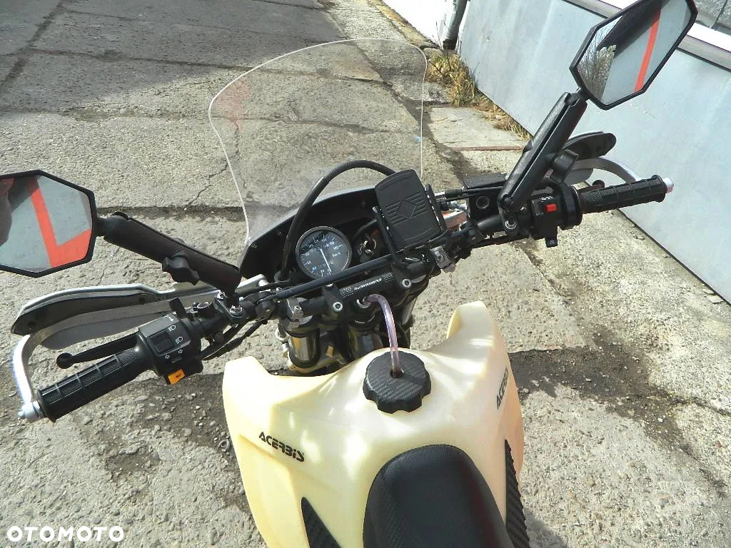 Suzuki DR - 15