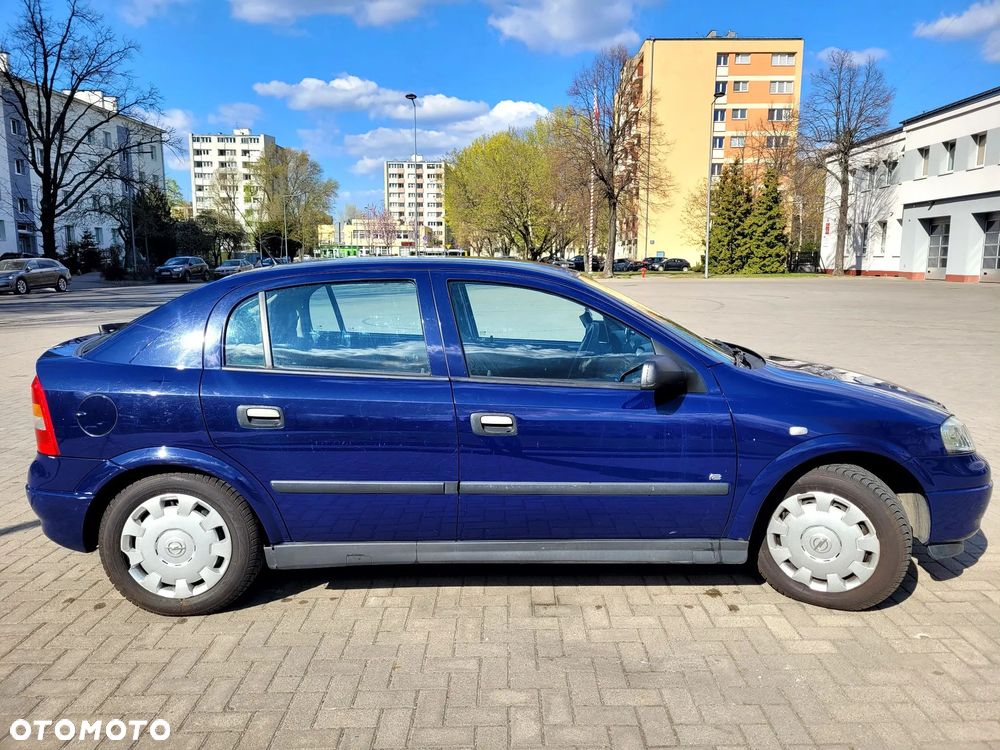 Opel Astra - 2