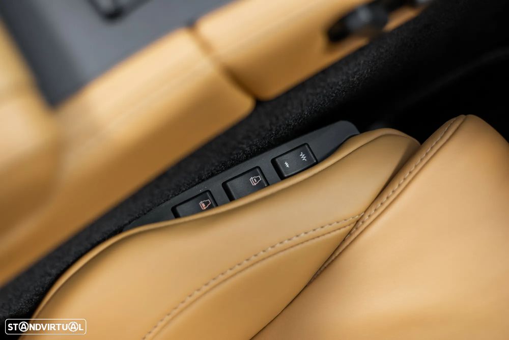 Aston Martin Vantage Roadster V8 Sportshift - 30