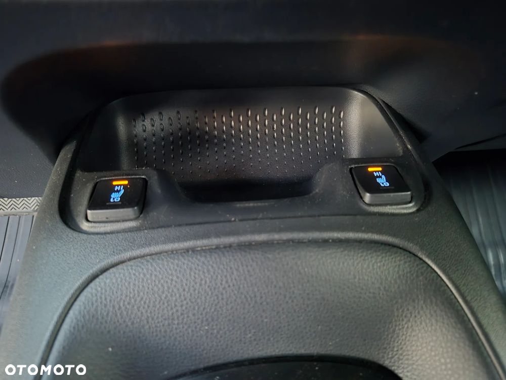 Toyota Corolla 1.8 Hybrid Comfort - 13