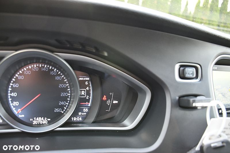 Volvo V40 T3 Momentum - 34