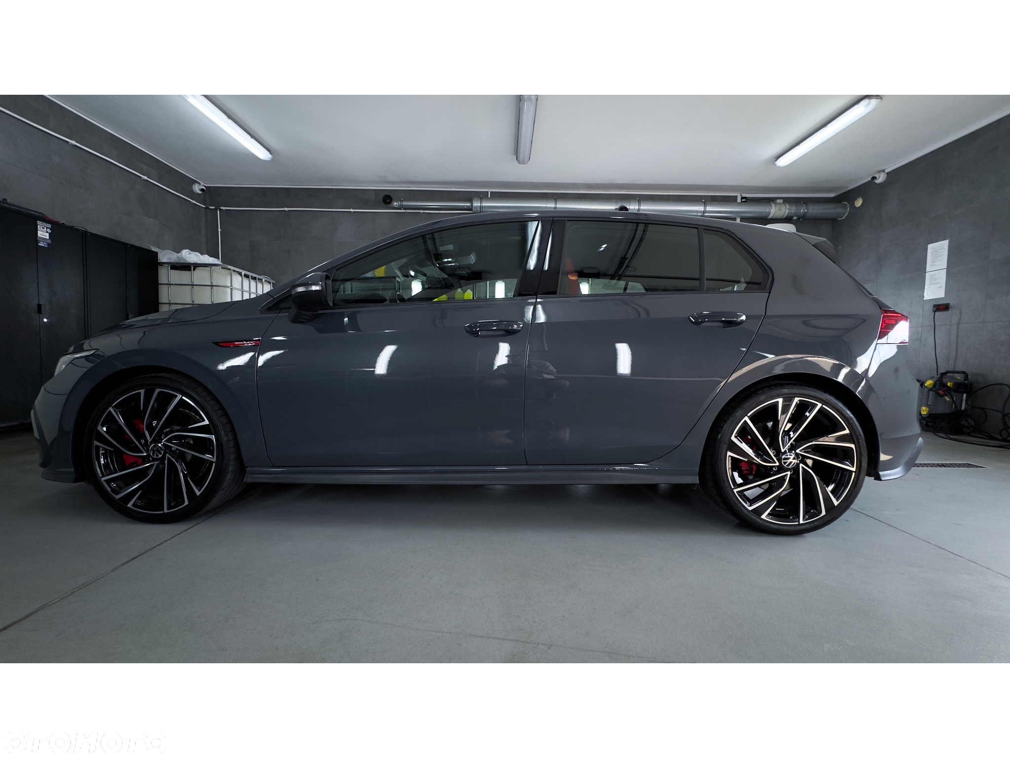 Volkswagen Golf 2.0 TSI OPF DSG GTI - 2