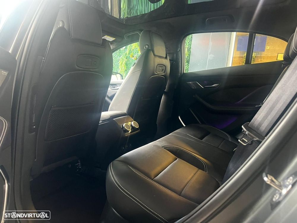 Jaguar I-Pace EV400 R-Dynamic HSE AWD - 10